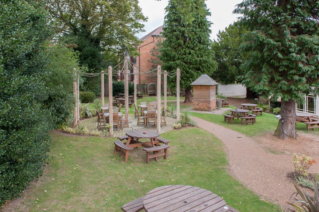 Heart Of England, Northampton By Marston'S Inns Daventry Eksteriør billede