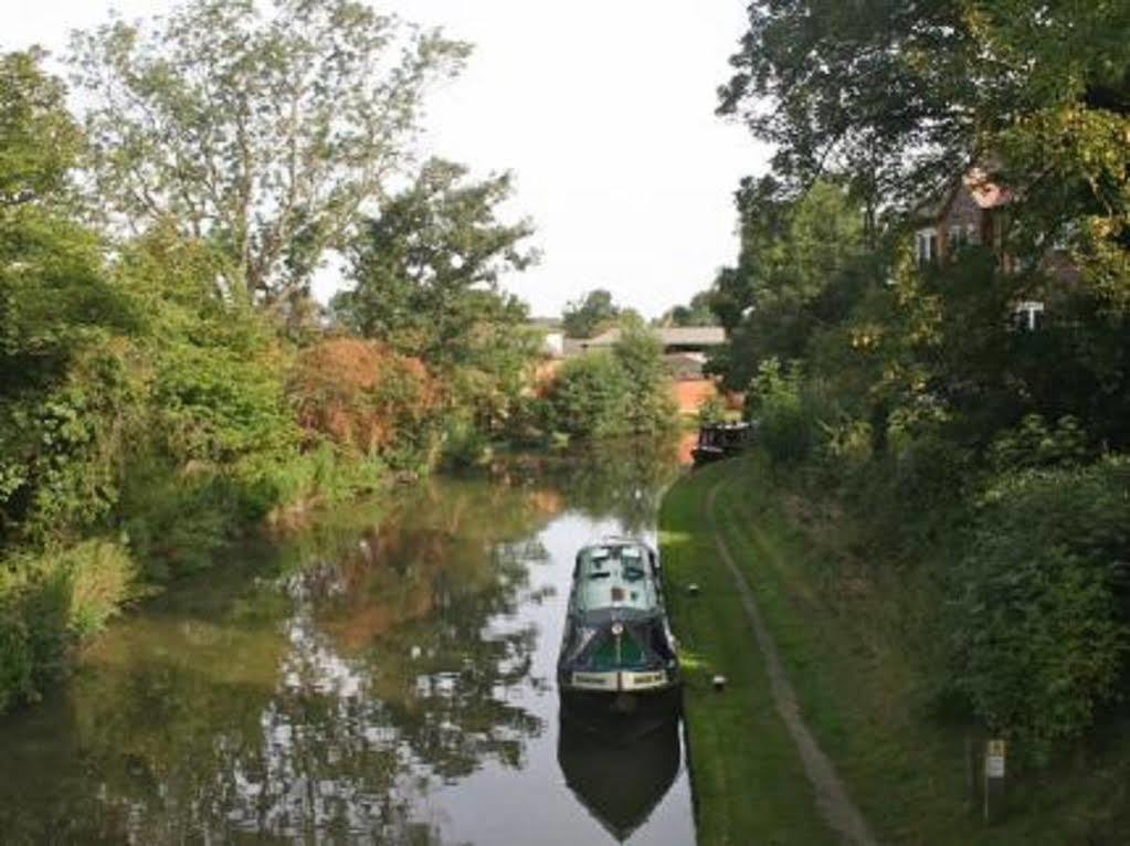 Heart Of England, Northampton By Marston'S Inns Daventry Eksteriør billede