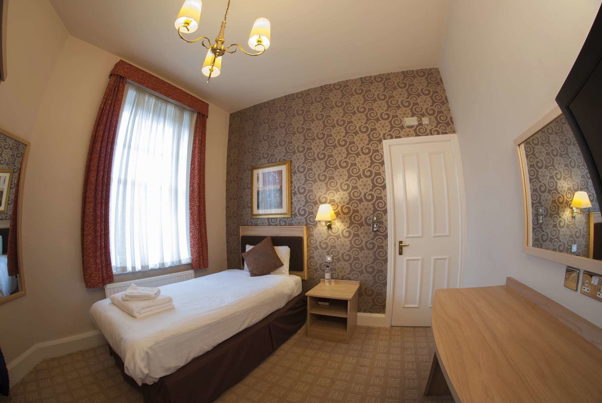 Heart Of England, Northampton By Marston'S Inns Daventry Eksteriør billede